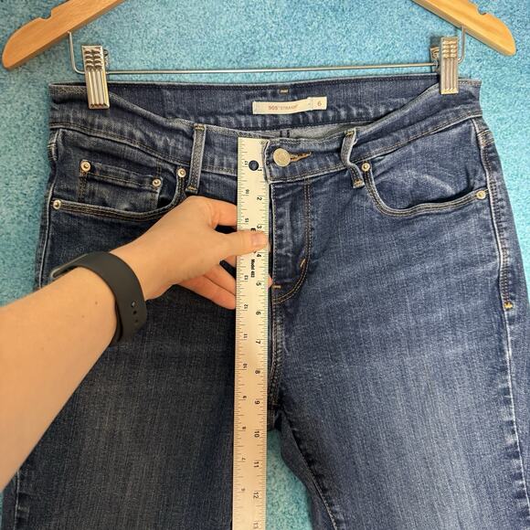 Levi's 505 Jeans Women's Size 28x30 Blue Denim Mid Rise Straight Leg - Picture 7 of 14